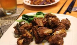 娱乐吃瓜酱爱吃排骨,揭秘排骨美食背后的故事