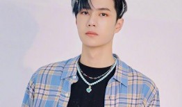 王一博肖战的圈内人爆料微博,圈内人爆料揭示兄弟情深背后的故事