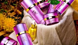 爆料化妆品拍摄视频,揭秘爆款产品拍摄全过程