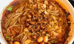 酸辣粉东坡爆料视频大全,视频大全揭秘美食背后的故事