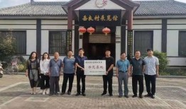 周厨餐厅爆料新闻报道怎么写,揭秘餐厅背后的故事与美食传奇